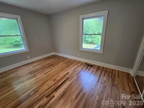 Bedroom - 61 Wright Ln, Brevard, NC 28712 photo 2 of 2