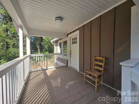 Exterior - 61 Wright Ln, Brevard, NC 28712 photo 2 of 8