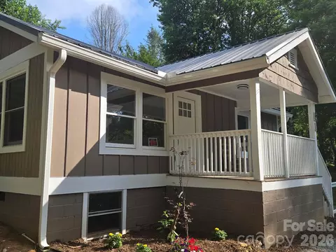 Exterior - 61 Wright Ln, Brevard, NC 28712 photo 8 of 8