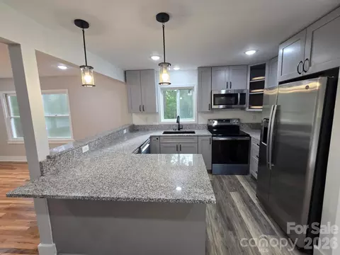 Kitchen - 61 Wright Ln, Brevard, NC 28712 photo 3 of 5