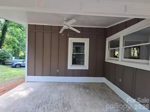 Exterior - 61 Wright Ln, Brevard, NC 28712 photo 5 of 8