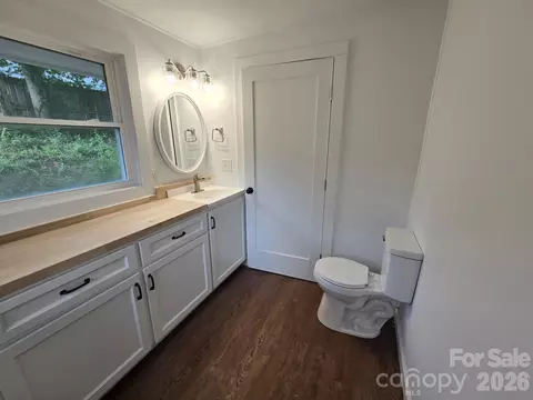 Bath - 61 Wright Ln, Brevard, NC 28712 photo 2 of 2