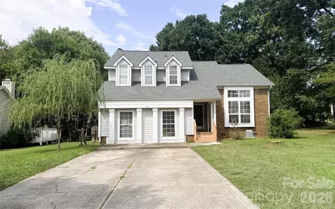 13000 Greycrest Dr, Charlotte, NC 28278
