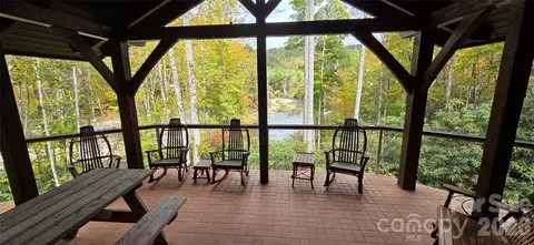 165 Winding Trl, Burnsville, NC 28714