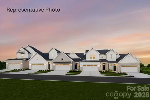 1433 Twin Leaf Rd, Fort Mill, SC 29715