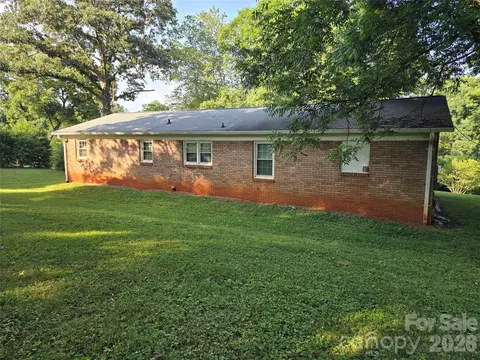 Exterior - 1108 2nd Se St SE, Conover, NC 28613 photo 1 of 1