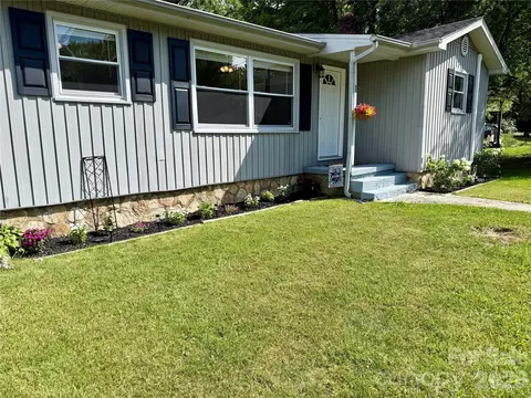 363 Killian St, Waynesville, NC 28786