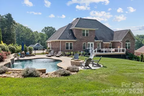 115 Orchard Farm Ln, Mooresville, NC 28117