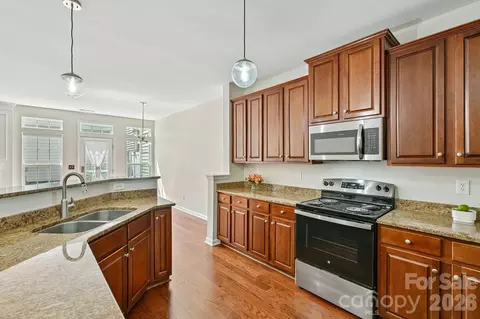 Kitchen - 20524 Harbor View Dr, Cornelius, NC 28031 photo 1 of 2