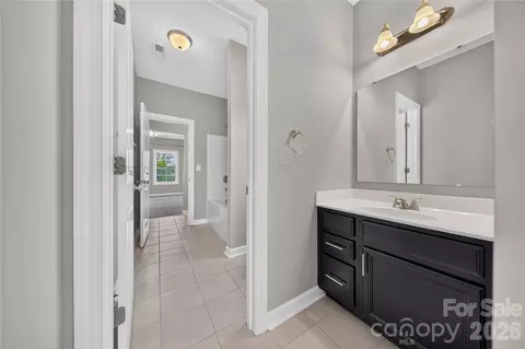 Entry Way - 366 Hampton Trail Dr, Fort Mill, SC 29708 photo 4 of 6