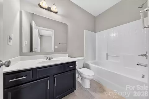Bath - 366 Hampton Trail Dr, Fort Mill, SC 29708 photo 5 of 5