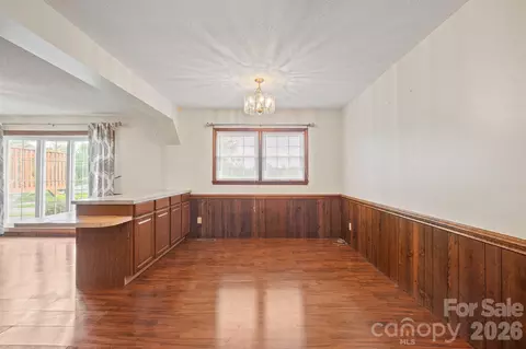 Living - 2053 Boiling Springs Rd, Purlear, NC 28665 photo 3 of 12