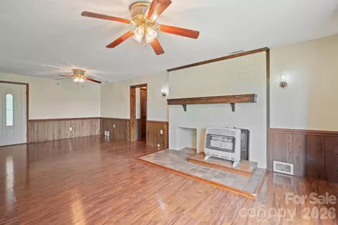 Living - 2053 Boiling Springs Rd, Purlear, NC 28665 photo 6 of 12
