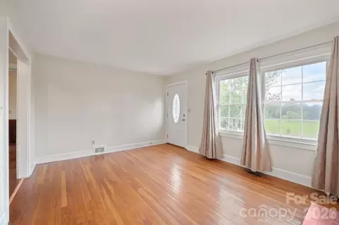 Living - 2053 Boiling Springs Rd, Purlear, NC 28665 photo 2 of 12