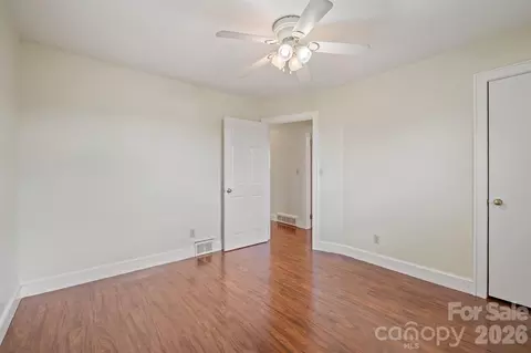 Bedroom - 2053 Boiling Springs Rd, Purlear, NC 28665 photo 5 of 5