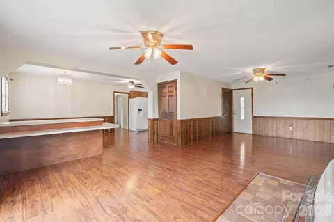 Living - 2053 Boiling Springs Rd, Purlear, NC 28665 photo 8 of 12