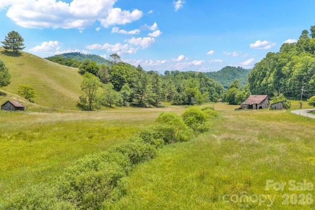 150 Fred Price Rd, Mountain City, TN 37683