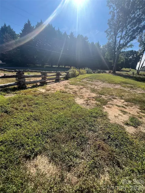 1047 Pennington Rd, Albemarle, NC 28001