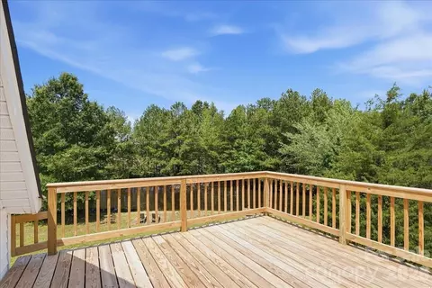 Exterior - 1506 E Sandy Ridge Rd, Monroe, NC 28112 photo 4 of 5