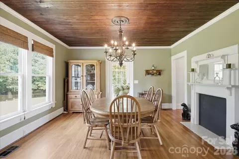 Dining - 1506 E Sandy Ridge Rd, Monroe, NC 28112 photo 1 of 2
