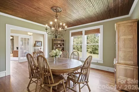 Dining - 1506 E Sandy Ridge Rd, Monroe, NC 28112 photo 2 of 2