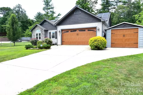 302 Watson Rd, Arden, NC 28704