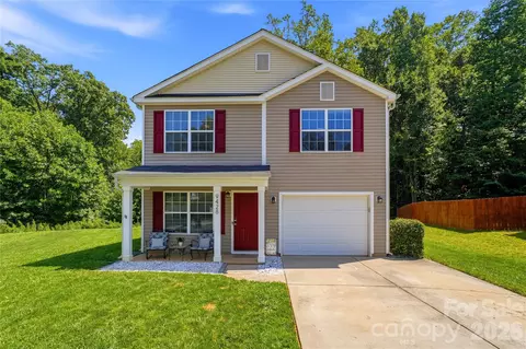 9428 Quilting Bee Ln, Charlotte, NC 28216