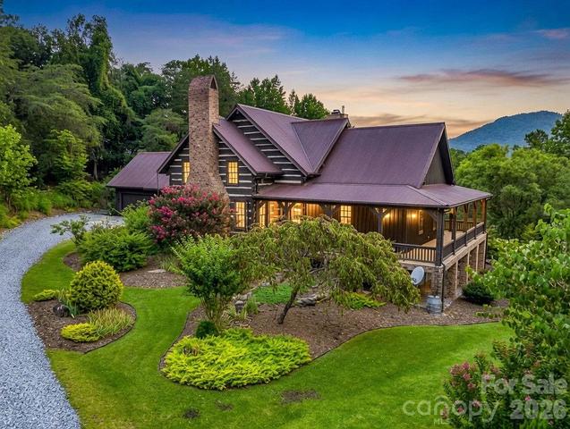 115 Apple Meadow Ct, Lake Lure, NC 28746