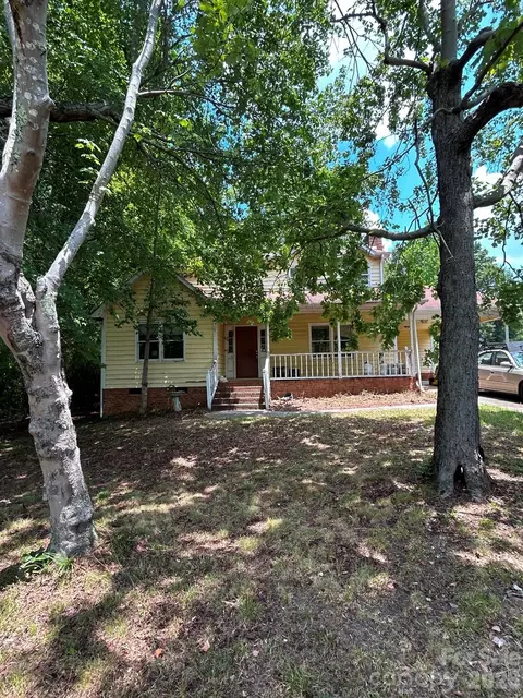 648 Tracy Ln, Gastonia, NC 28056