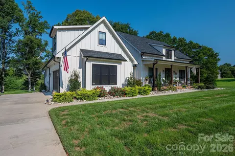 1877 Cline Farm Rd, Lincolnton, NC 28092