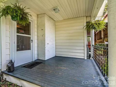 555 State St, Marion, NC 28752 photo 5