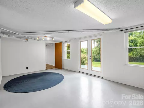 555 State St, Marion, NC 28752 photo 35