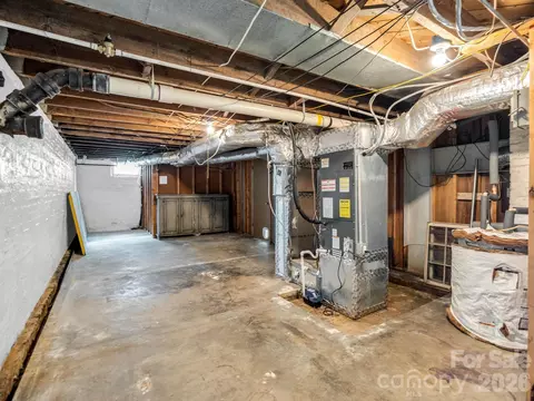 555 State St, Marion, NC 28752 photo 38