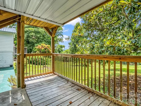 555 State St, Marion, NC 28752 photo 14
