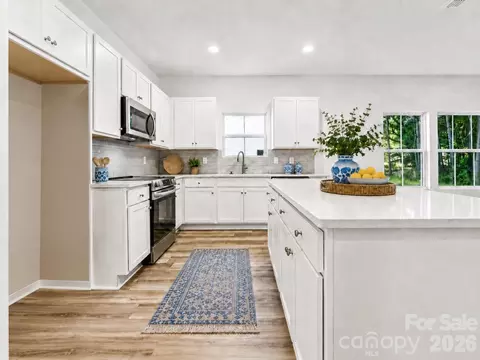 1145 Stoneglen Dr, Granite Quarry, NC 28146
