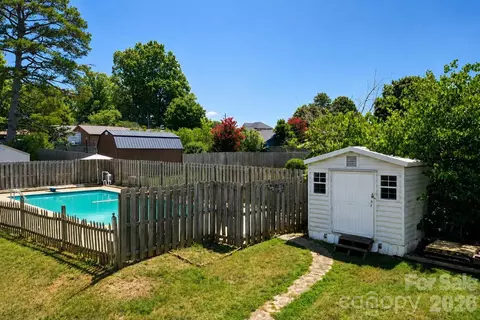 Exterior - 3237 Annex St, Conover, NC 28613 photo 6 of 6