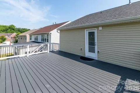 Exterior - 8212 Ruby Valley Rd, Charlotte, NC 28277 photo 5 of 7