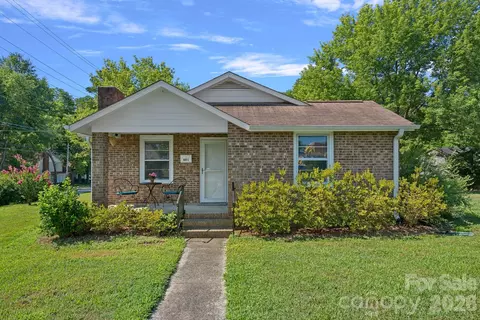 601 W Main St, Dallas, NC 28034