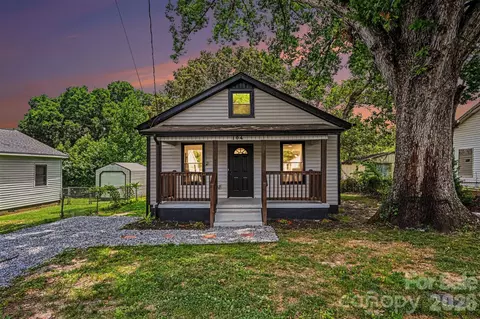 104 E Hartford Ave, Bessemer City, NC 28016