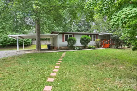 10 Canyon Cv, Candler, NC 28715