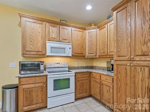 Kitchen - 57 Woodfin Rd, Sylva, NC 28779 photo 2 of 5