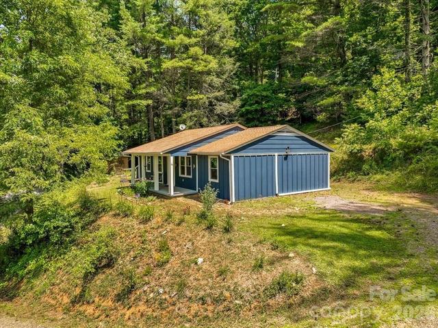1280 Old Mine Fork Rd, Burnsville, NC 28714