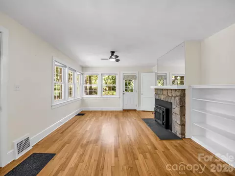 Living - 117 Whitney Ave, Tryon, NC 28782 photo 2 of 6