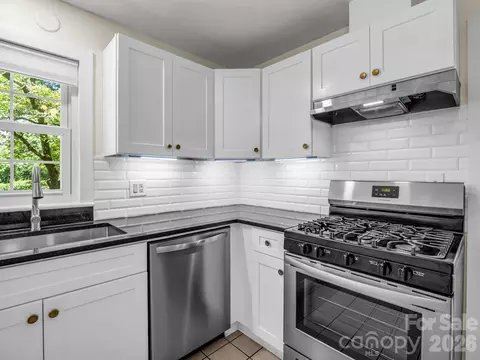 Kitchen - 117 Whitney Ave, Tryon, NC 28782 photo 3 of 4