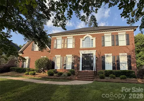 8507 Brownes Pond Ln, Charlotte, NC 28277