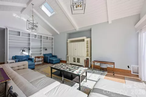Living - 519 South St, Davidson, NC 28036 photo 1 of 1