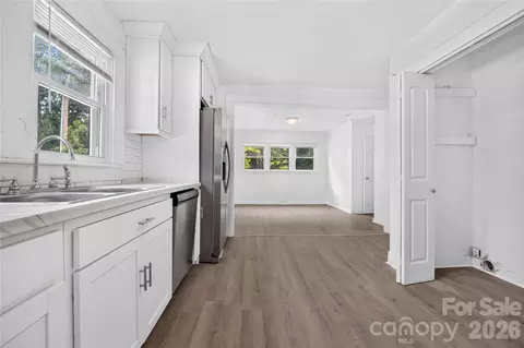 216 W Shannonhouse St, Shelby, NC 28152