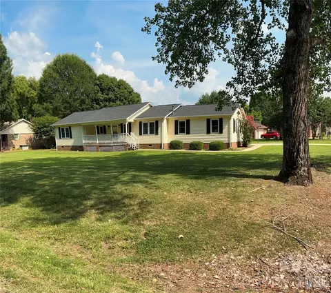101 Candystick Cir, Harrisburg, NC 28075