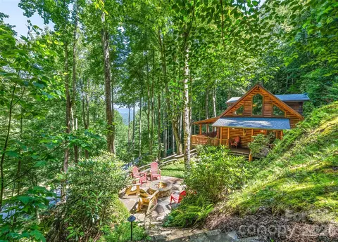 26 Tawodi Trl, Maggie Valley, NC 28751