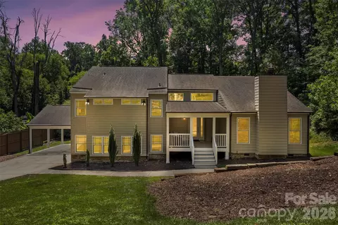 6219 Fair Valley Dr, Charlotte, NC 28226